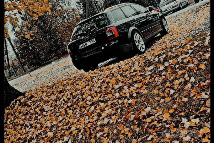 Made in Italy NOT ORIGINAL EQUIPMENT”, aliaj ușor