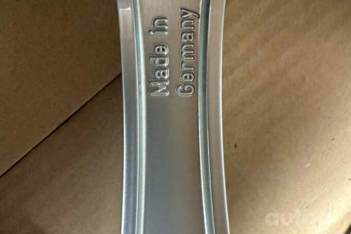 Bmw, light alloy