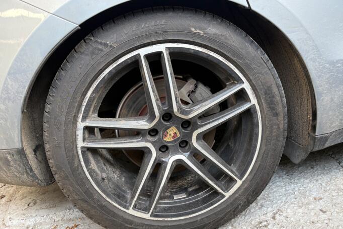 Porsche, aliaj ușor