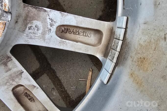 Nissan, Легкого сплава