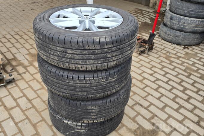 Nissan, Легкого сплава