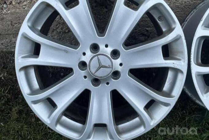 Mercedes, aliaj ușor