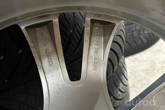 Mercedes, aliaj ușor