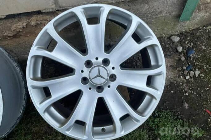 Mercedes, aliaj ușor