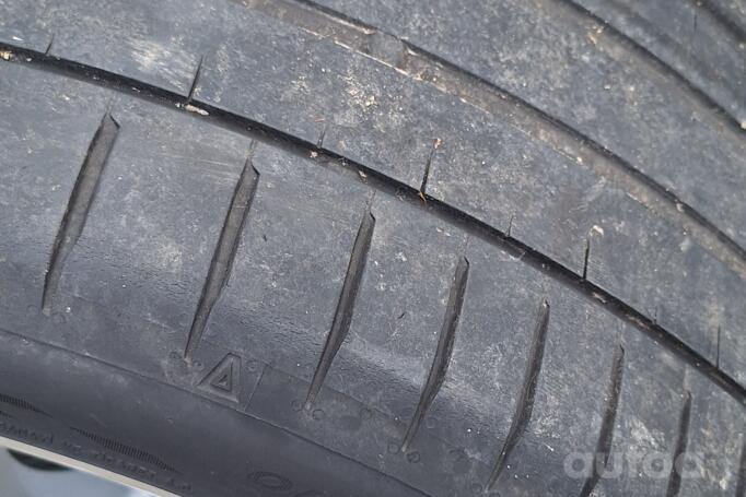 Bmw, light alloy