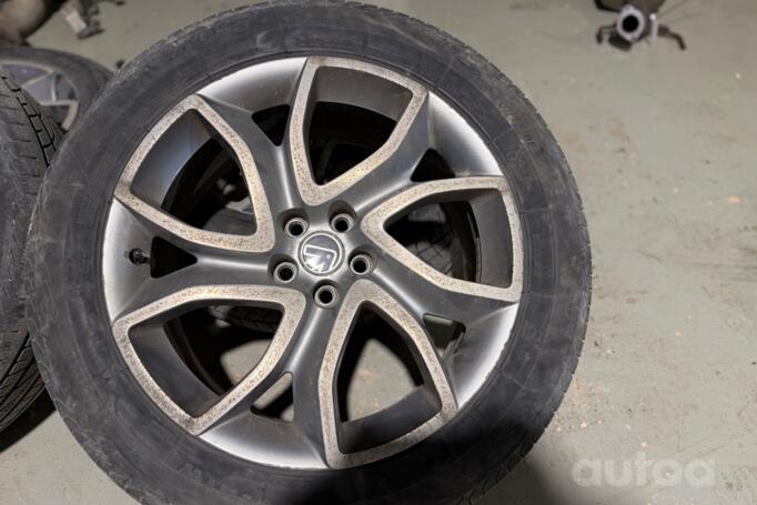 Volvo, light alloy