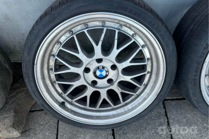 Bmw, light alloy