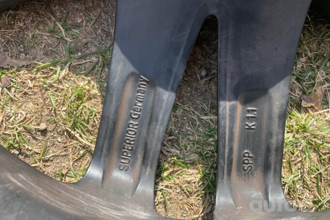 Bmw, light alloy