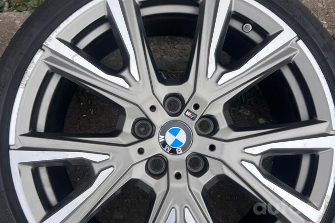 Bmw, light alloy