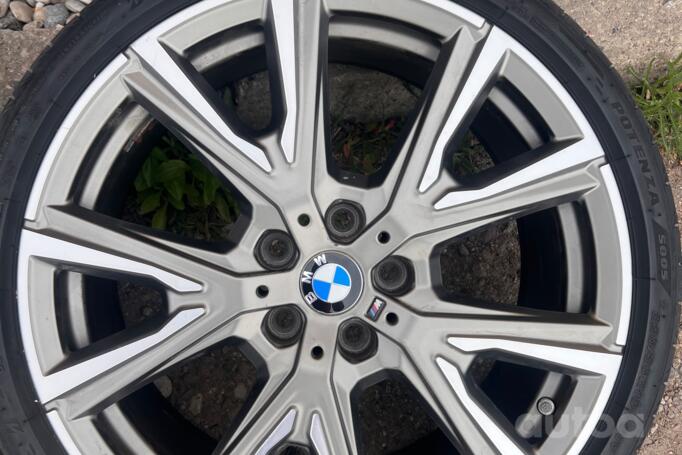 Bmw, light alloy