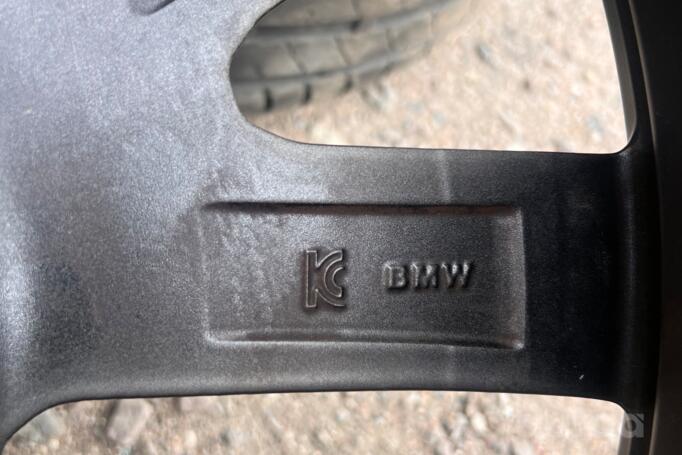 Bmw, light alloy
