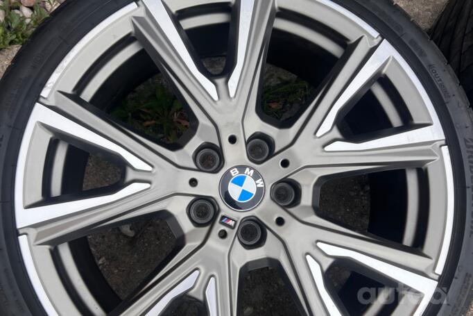 Bmw, light alloy