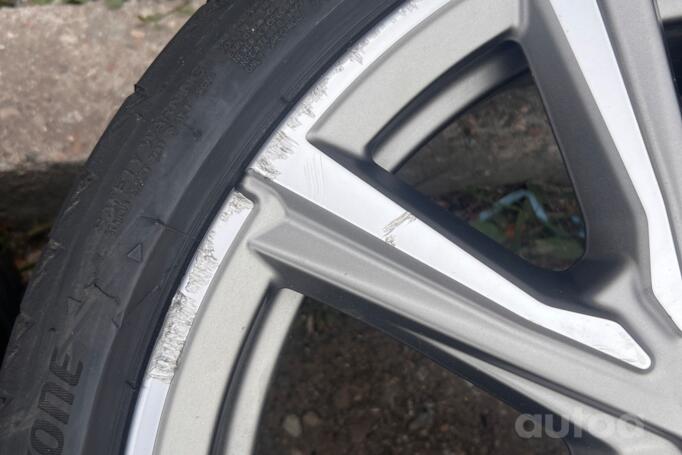 Bmw, light alloy
