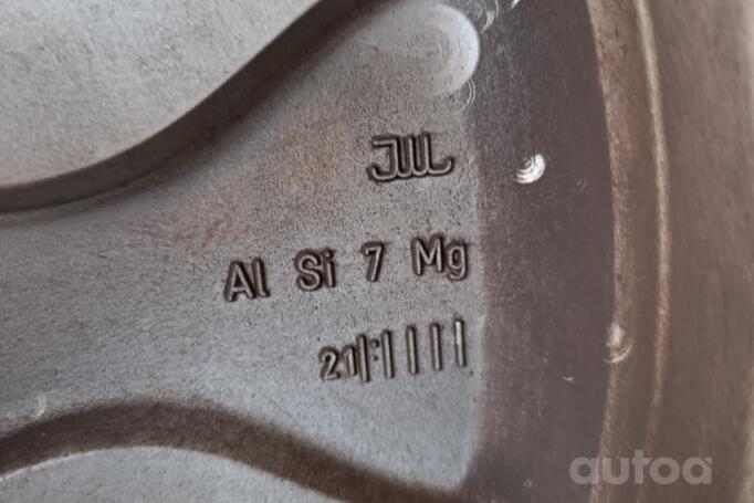 Audi, aliaj ușor