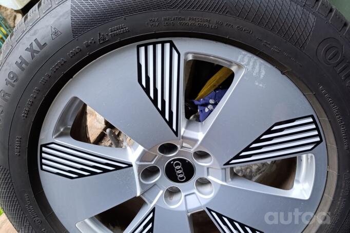 Audi, aliaj ușor