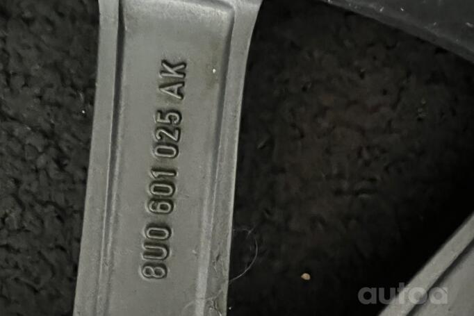 Audi, aliaj ușor