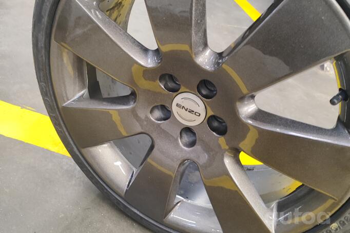 Enzo, light alloy