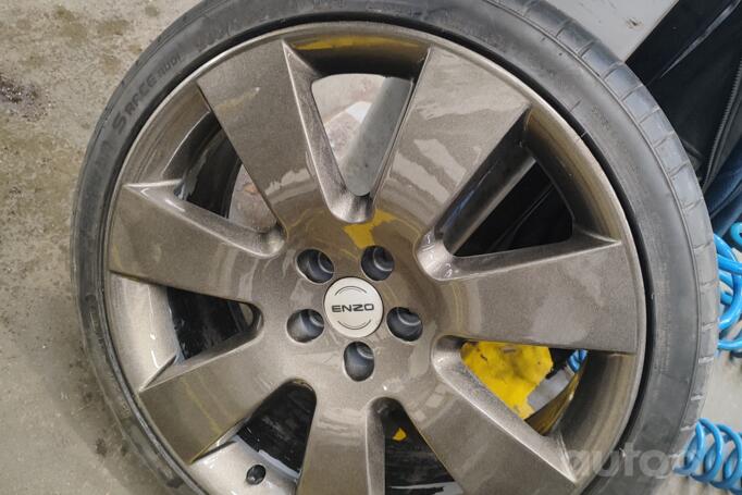 Enzo, light alloy