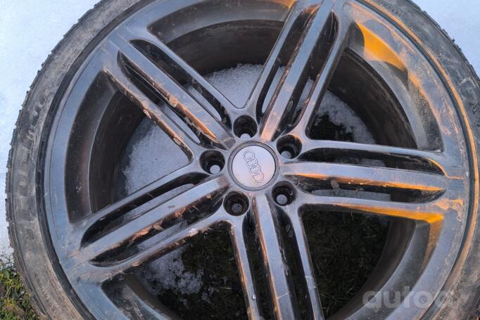 Audi, aliaj ușor
