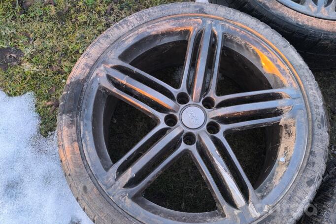 Audi, aliaj ușor