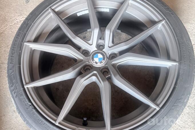 BMW, light alloy