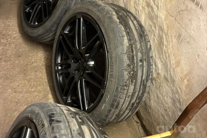Audi, aliaj ușor