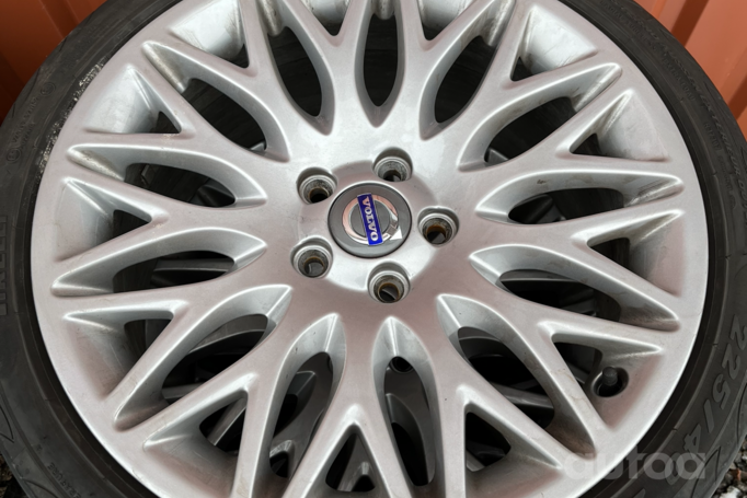 Volvo, light alloy