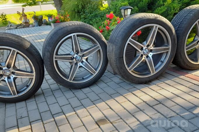 Mercedes Benz, light alloy