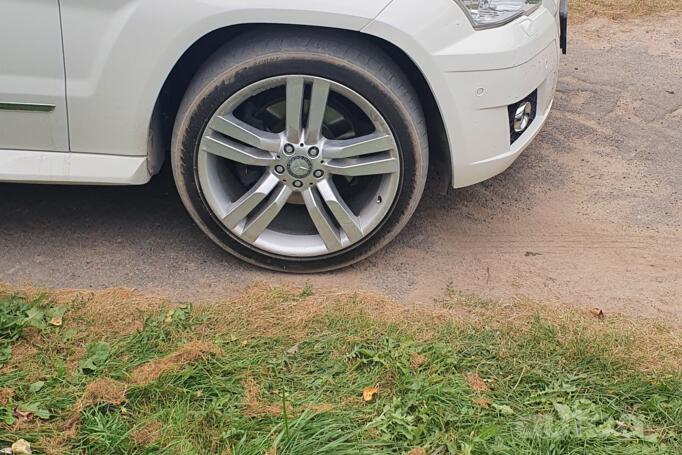 Mercedes, light alloy