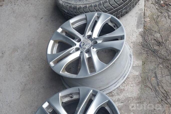 Mercedes Benz, light alloy