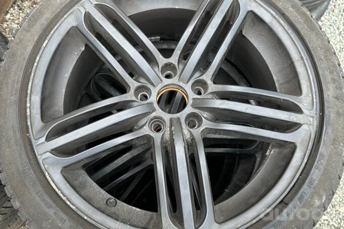 Audi/Vw, light alloy