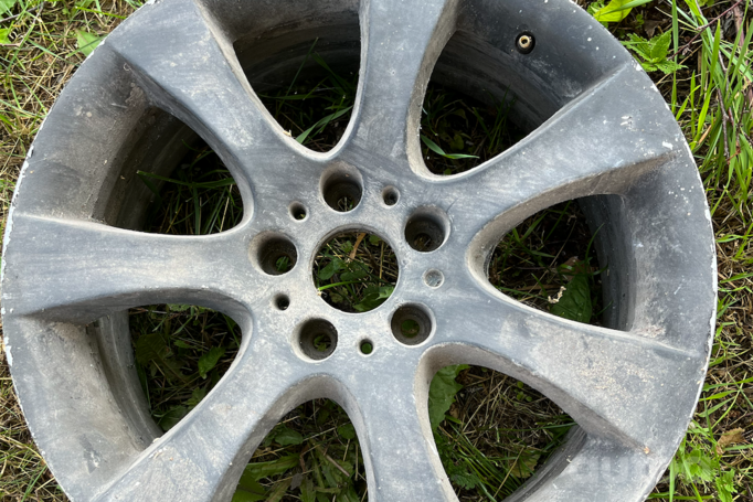 Bmw, light alloy