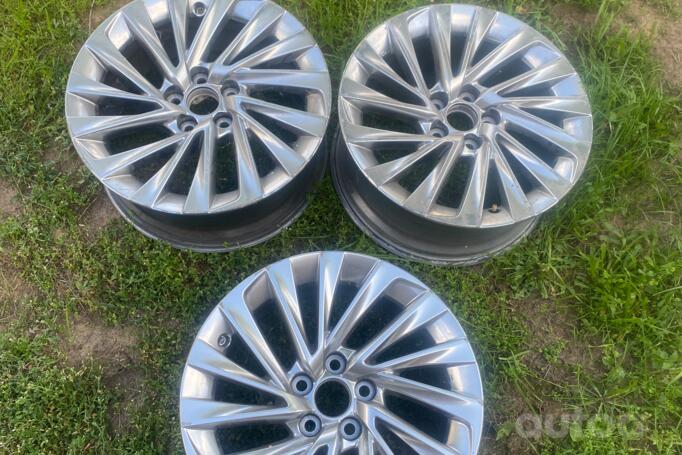 Lexus, light alloy