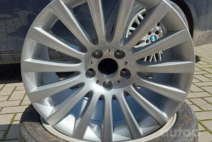 Bmw, light alloy