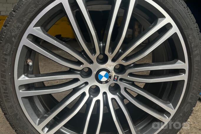 Bmw, light alloy