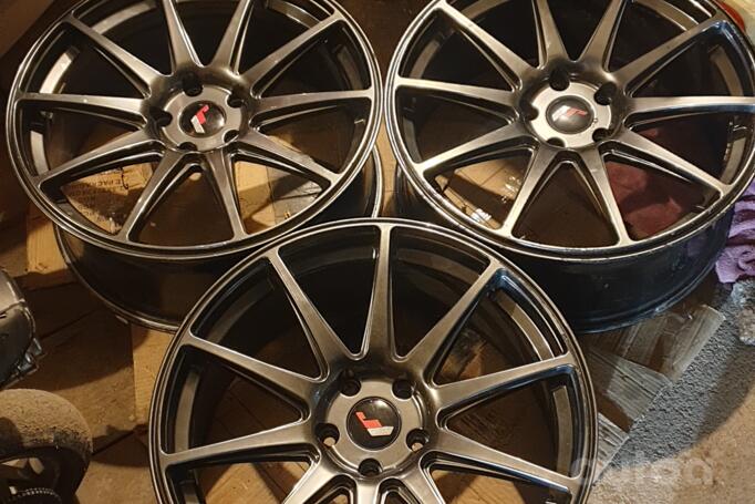 Japan Racing JR11, light alloy