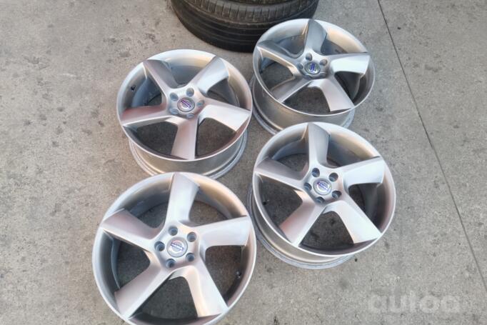 Volvo, light alloy