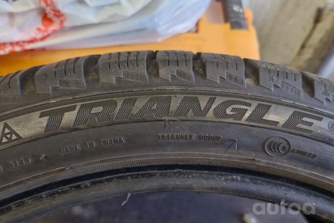 TRIANGLE