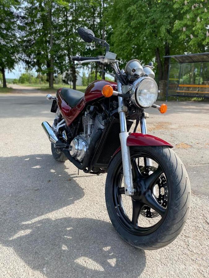 Suzuki VX 800