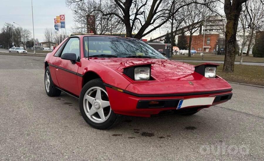 Pontiac Fiero 1 generation
