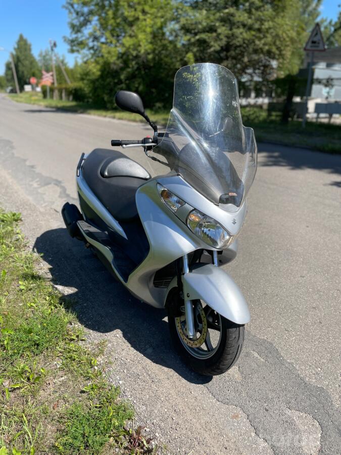 Suzuki Burgman