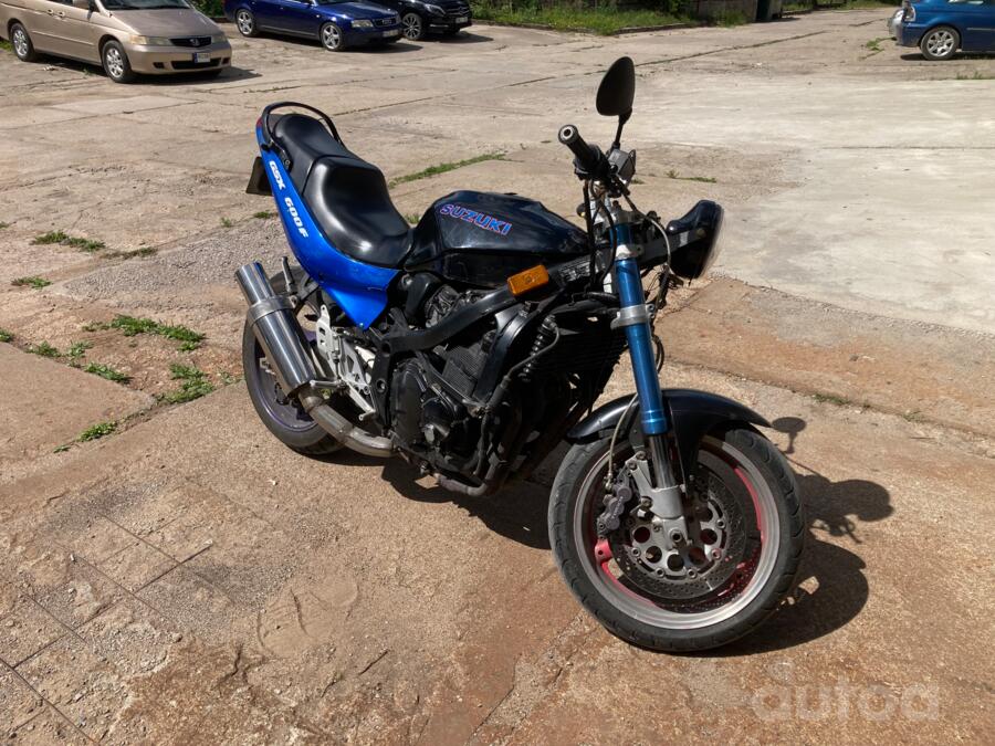 Suzuki GSX