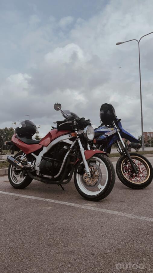 Suzuki GS