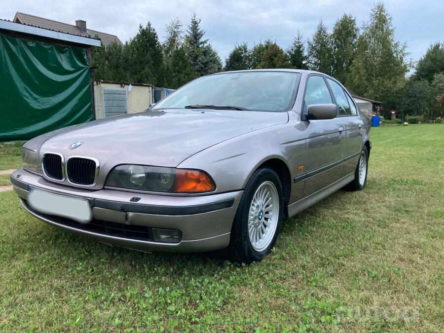BMW 5 Series E39 Sedan 4-doors