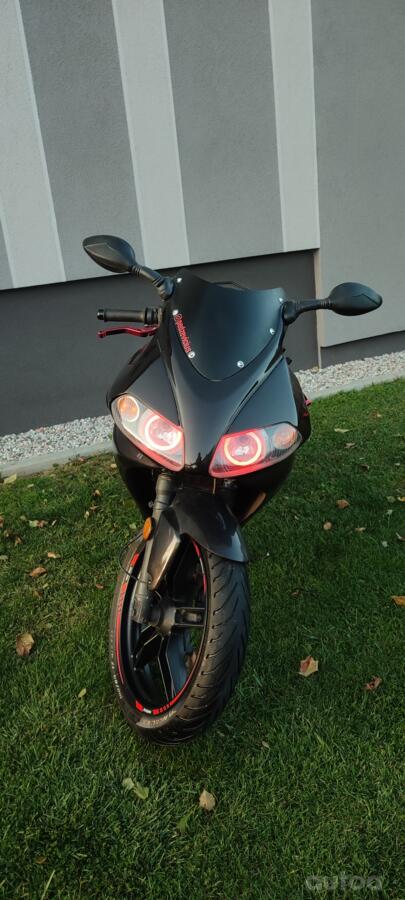Yamaha TZR