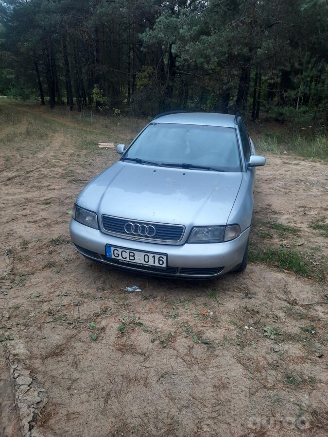 Audi A4 B5 Avant wagon 5-doors