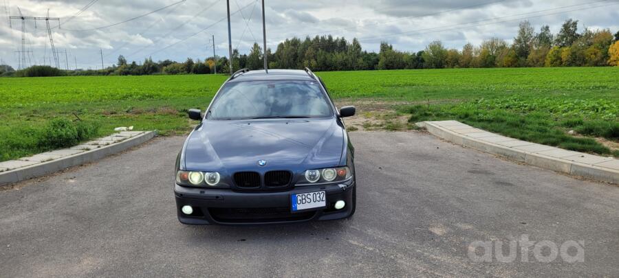 BMW 5 Series E39 Touring wagon