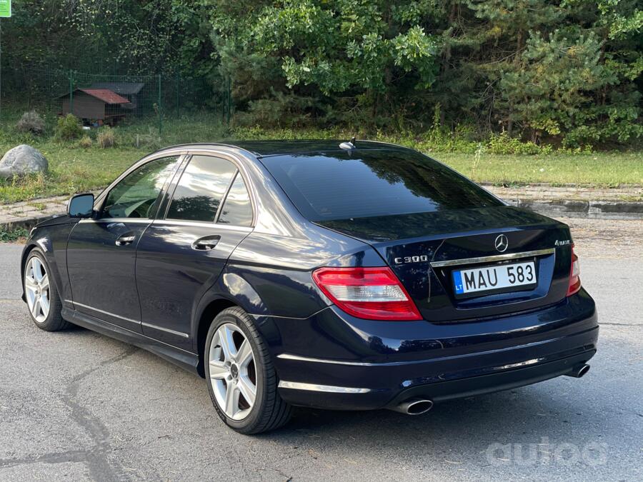 Mercedes-Benz C-Class W204/S204 Sedan 4-doors