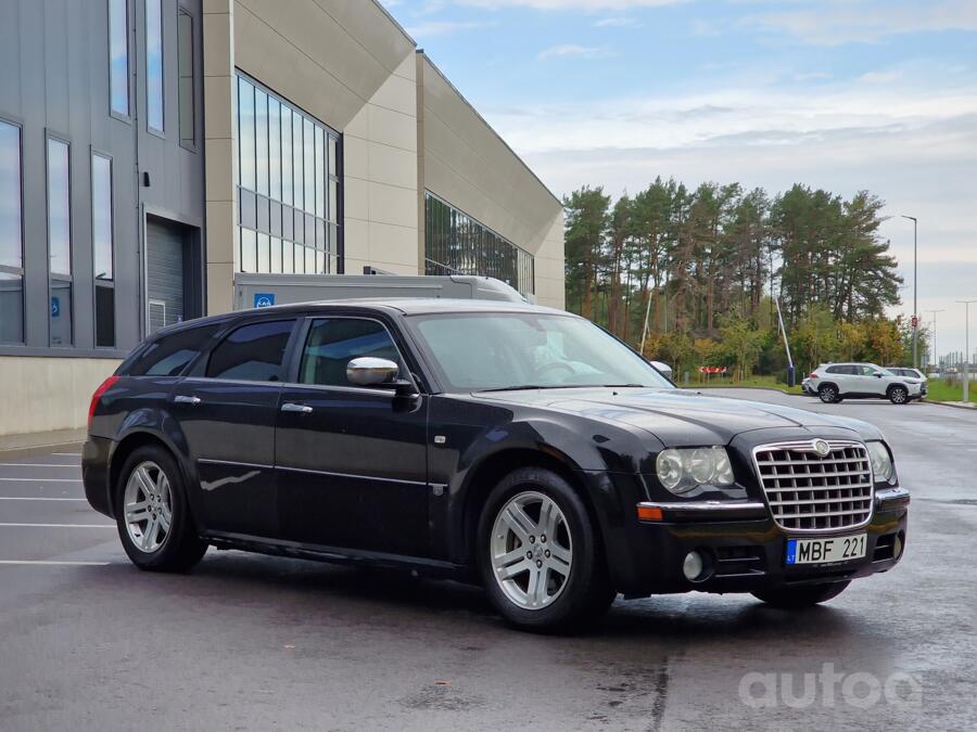 Chrysler 300C 1 generation wagon
