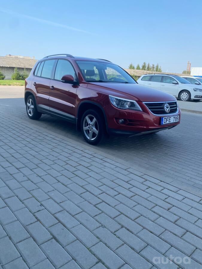 Volkswagen Tiguan 1 generation Crossover